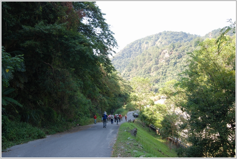 2012-10-07 09-48-50往登山口途中.JPG